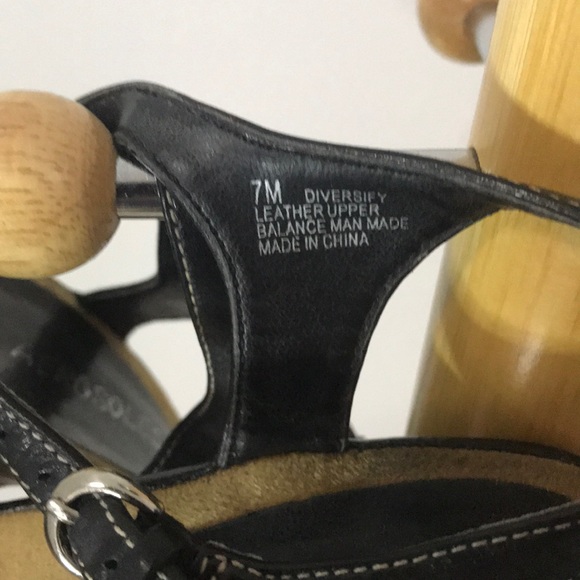 Aerosoles Heels Leather Diversify 7M Sandals Two Pairs - Picture 13 of 16